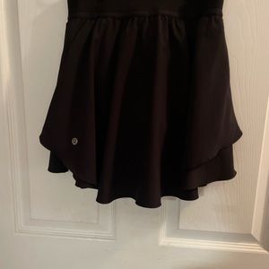 Lululemon black court rival high rise skirt